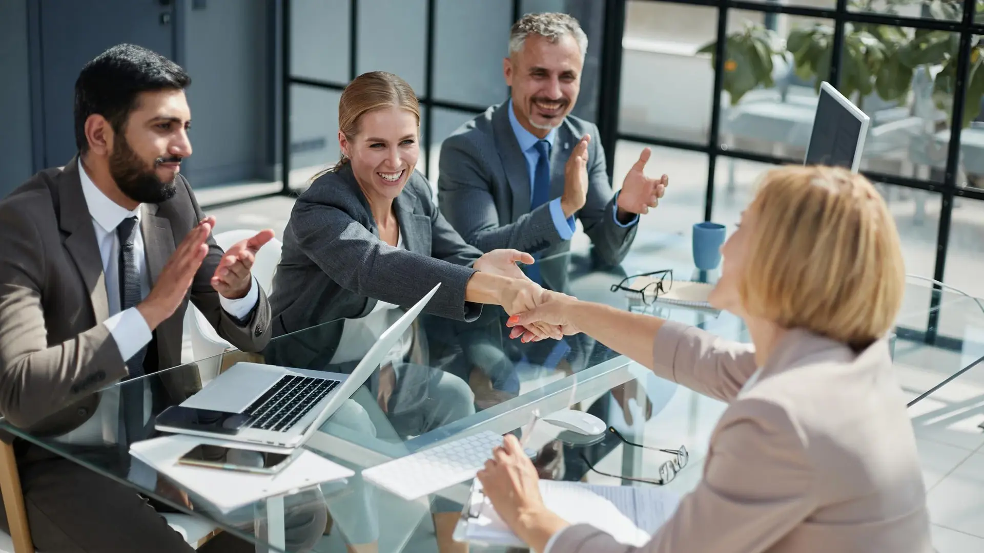 بهترین وکیل ملکی غرب تهران